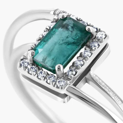 Écrin Emerald ring in 18kt white gold